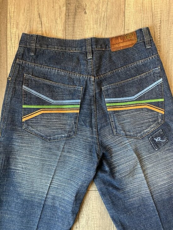Rocawear Other - RocaWear Blue Jeans Size 34 Loose Fit Medium Wash Relaxed Fit Blue Jeans Y2K
